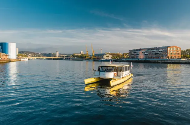 La navette fluviale entre les 2 rives