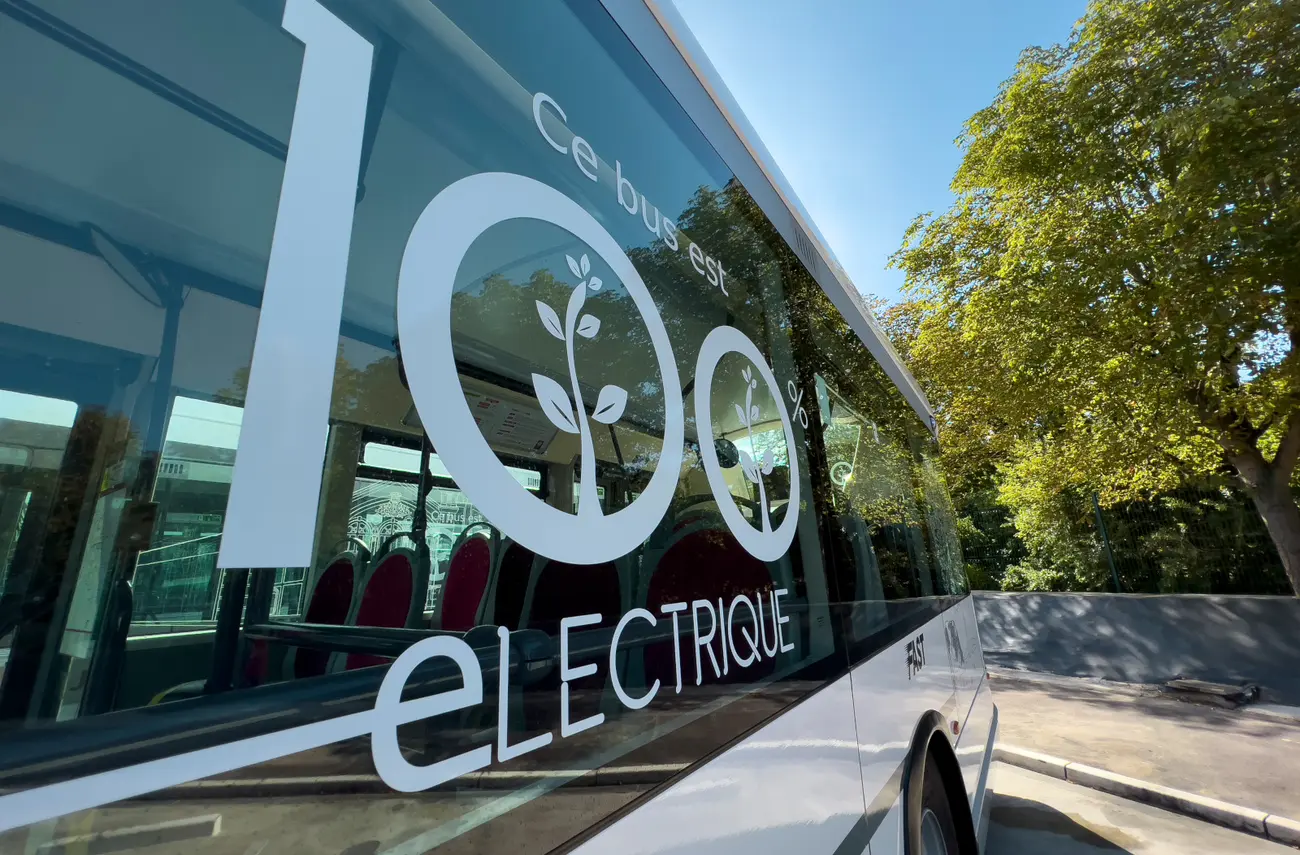 Les bus passent à l'électrique Les bus passent à l'électrique
